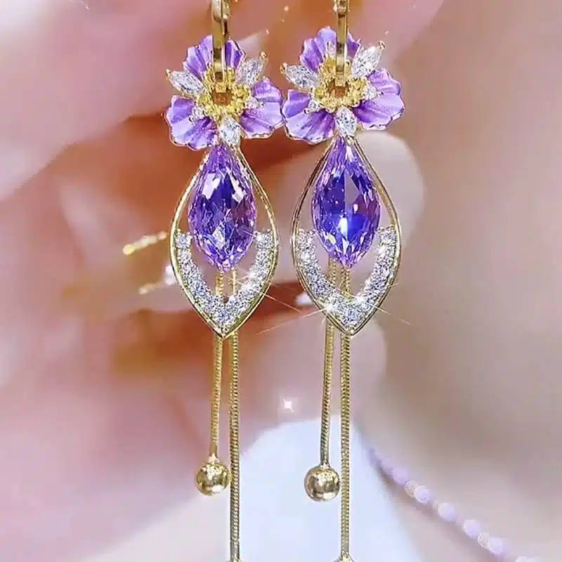 Petal Charm 3-in-1 ear ring - Image 3